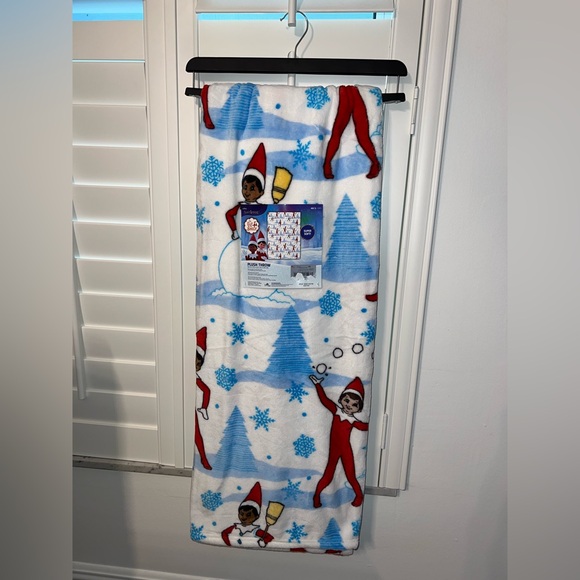 Elf On The Shelf Blanket - Picture 2 of 4